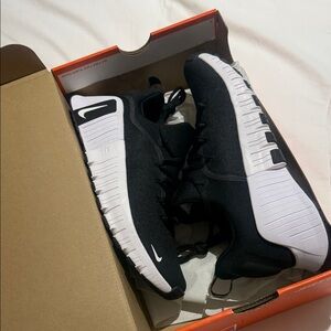 Nike Black and White Men's Shoes